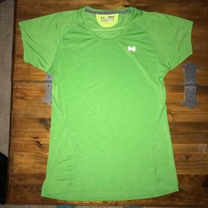 ❤️Under Armour Run Shirt Small Reflective Green